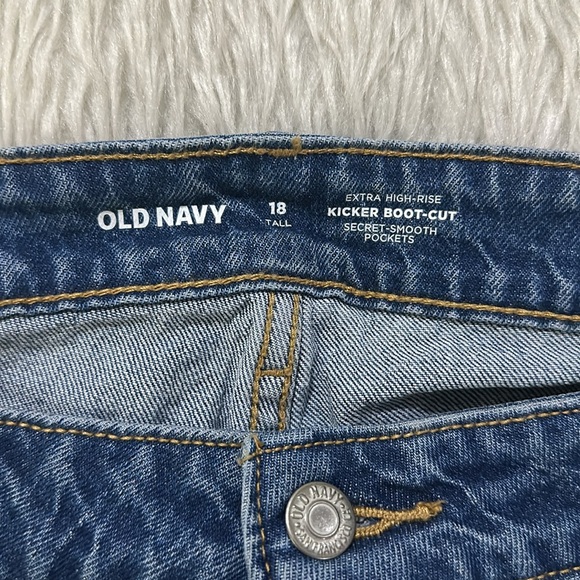 Old navy extra high rise kicker boot cut distressed blue denim jeans size 18T - Picture 5 of 9
